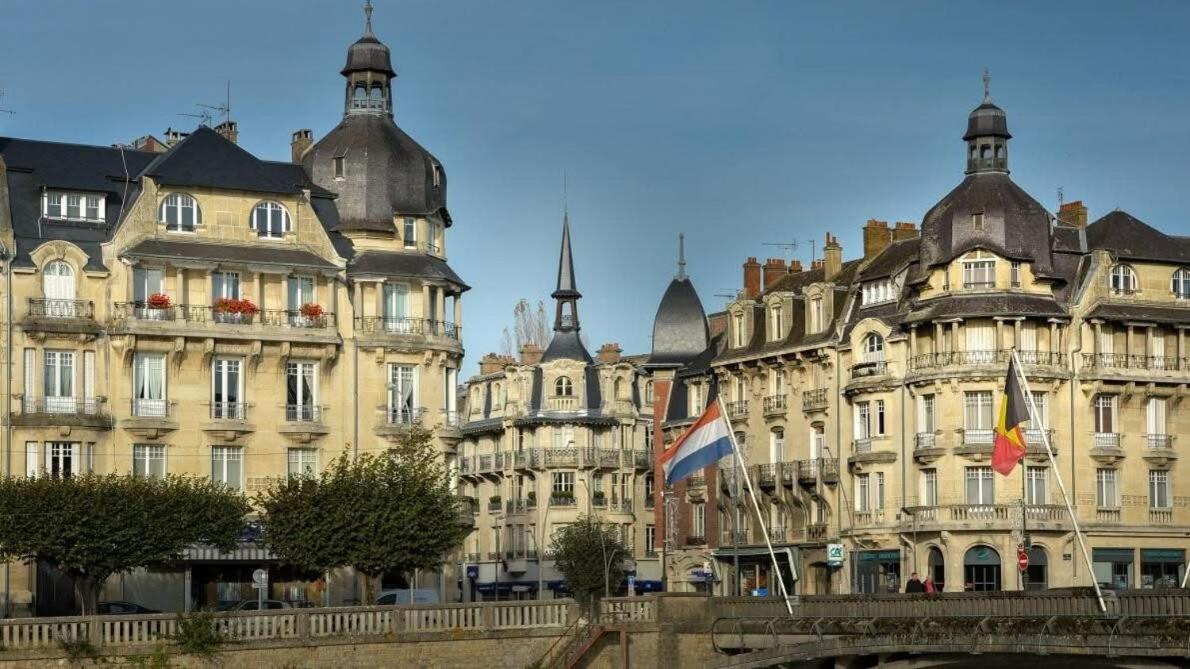 Le Petit Ardennais Charleville-Mézières エクステリア 写真